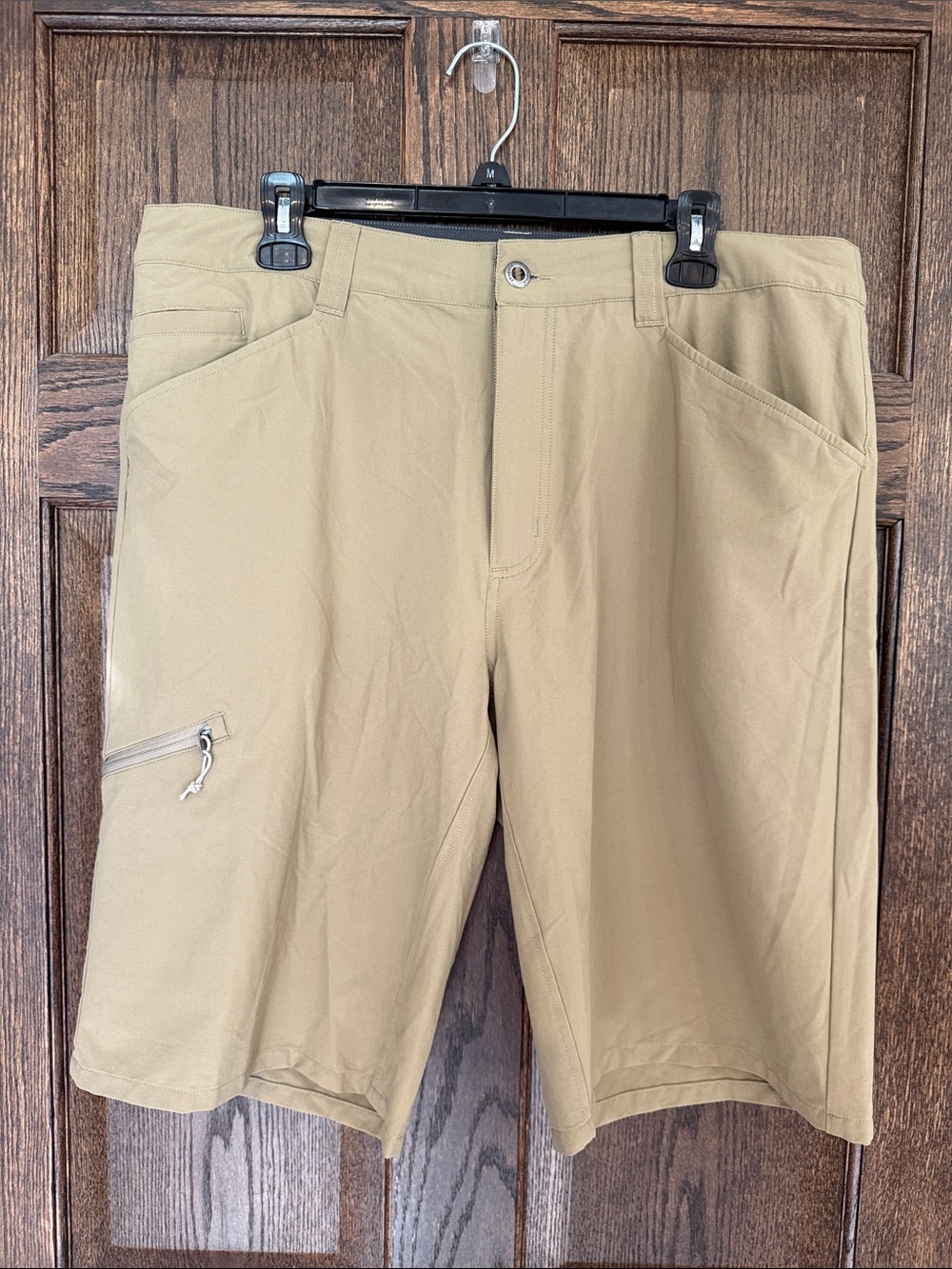 Patagonia Men's Tan Khaki Hybrid Hiking Shorts Size 38